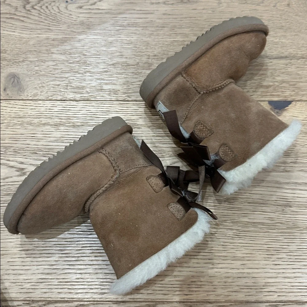 Uggs Bailey bow Brown Shearling-Lined Boots with Ribbon Detail 7 toddler